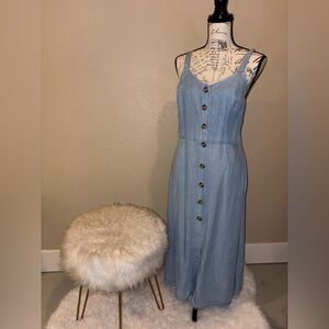 Elegant Light Blue Button-Down Midi Dress